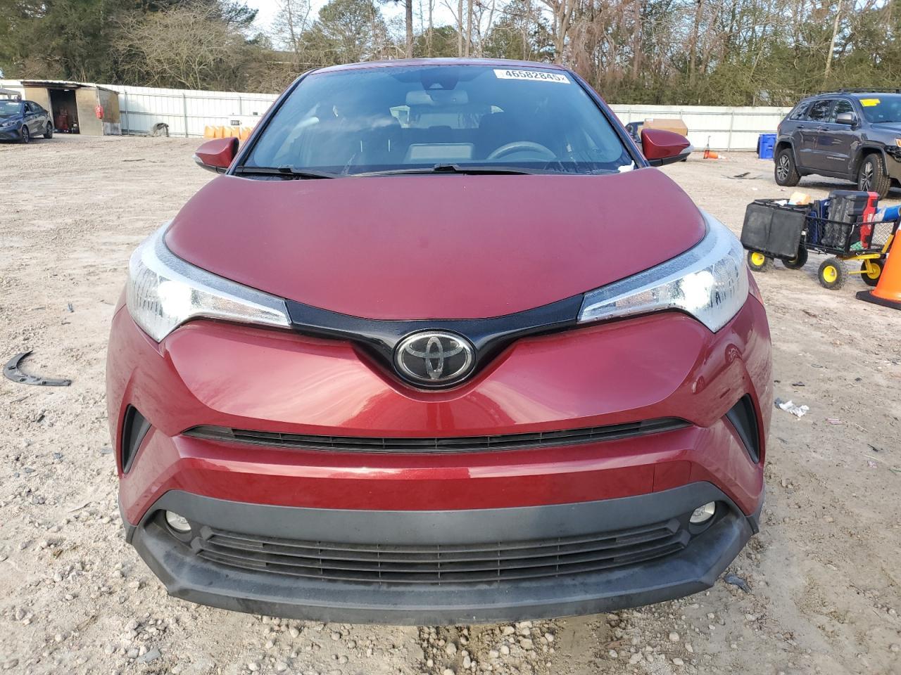 2019 TOYOTA C-HR XLE - Фото 5