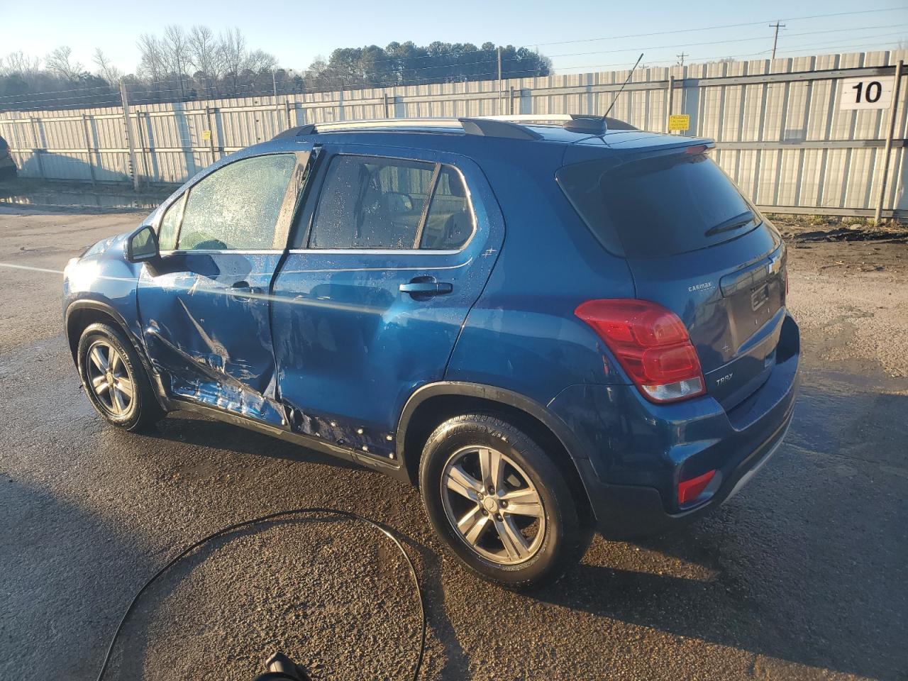 2019 CHEVROLET TRAX 1LT - Фото 2