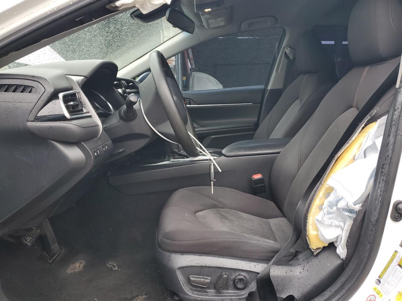 2018 TOYOTA CAMRY L - Image 7