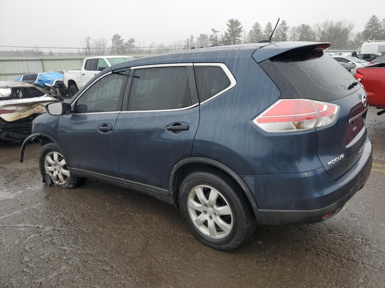 2016 NISSAN ROGUE S - Фото 2