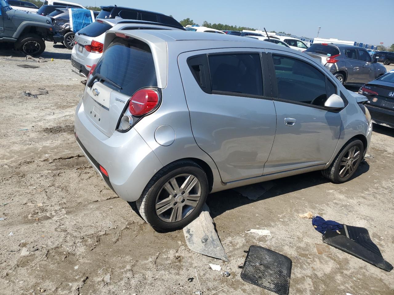 2014 CHEVROLET SPARK 1LT - Image 3