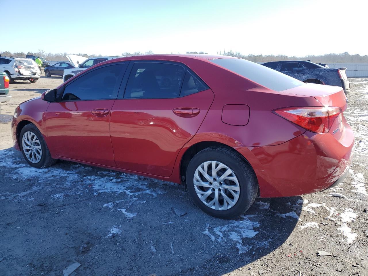 2018 TOYOTA COROLLA L - Фото 2