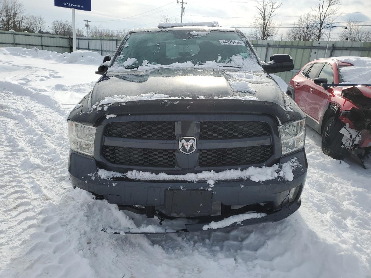 2015 RAM 1500 ST - Image 5