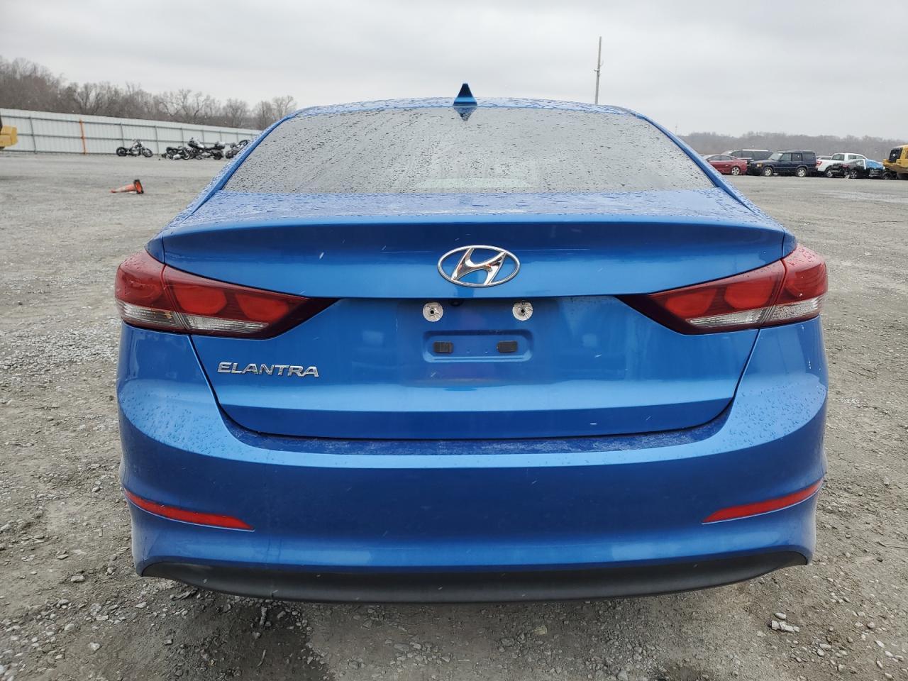 2018 HYUNDAI ELANTRA SE - Image 6