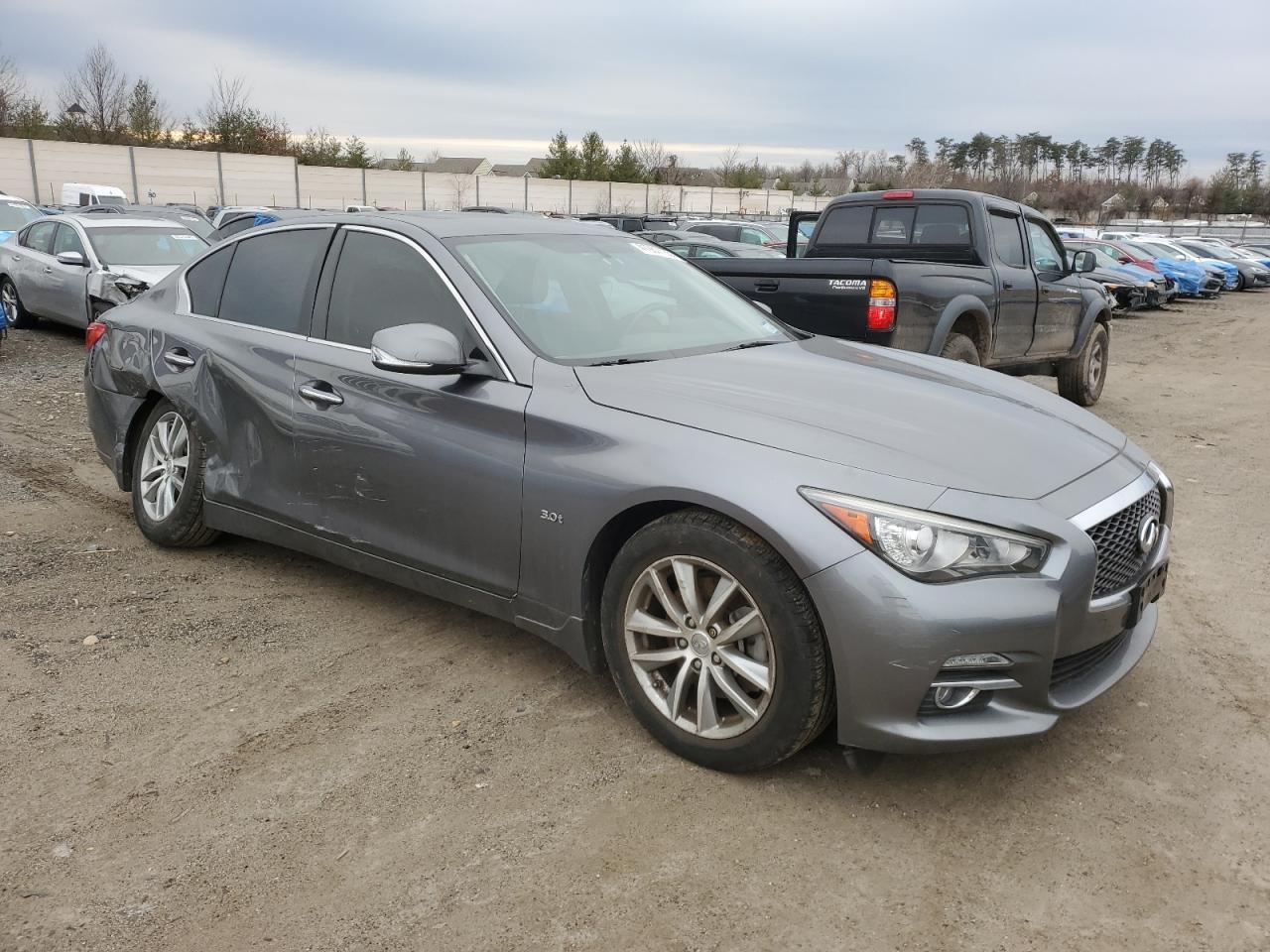 2016 INFINITI Q50 PREMIU - Фото 4