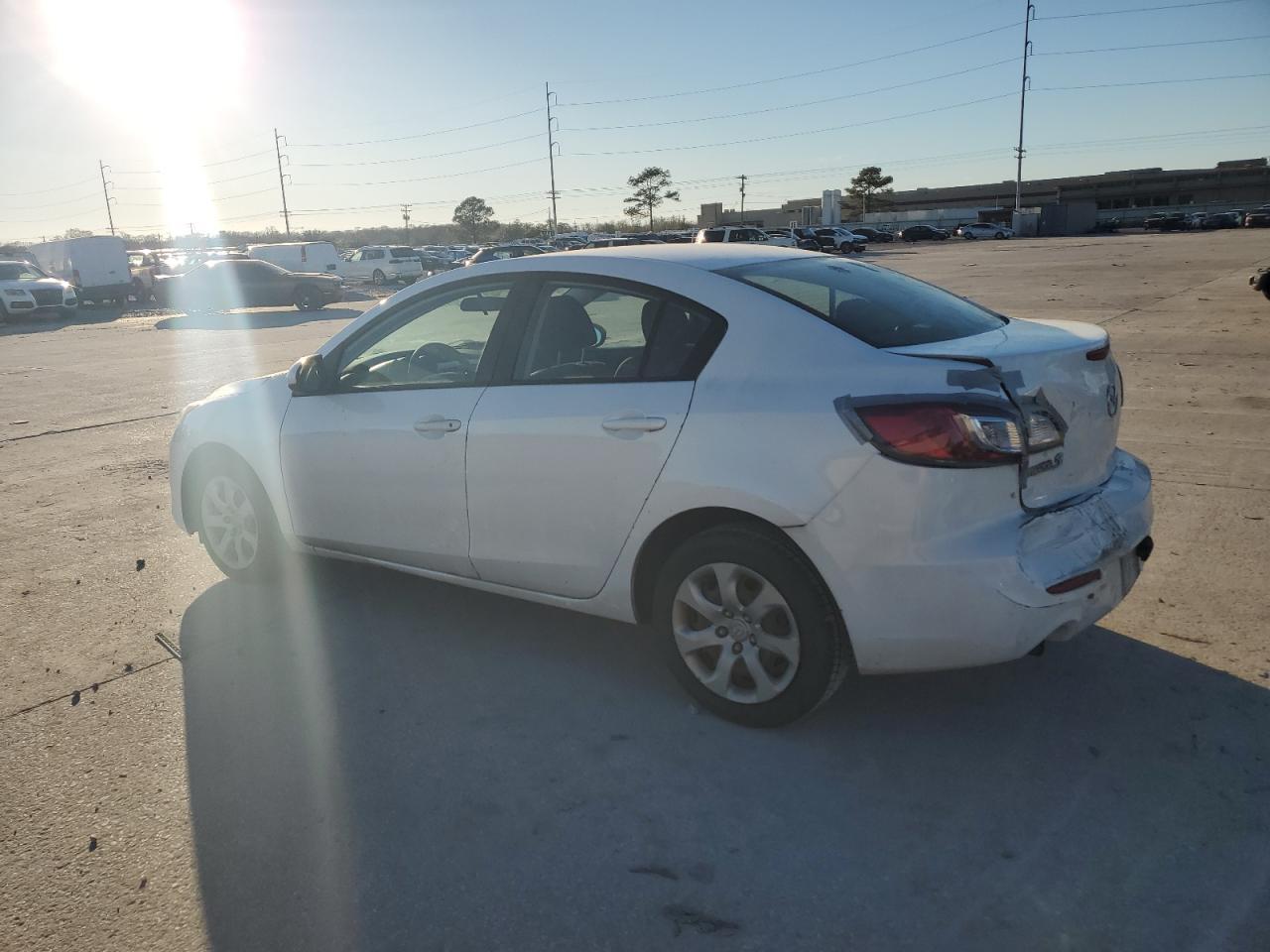 2013 MAZDA 3 I - Фото 2