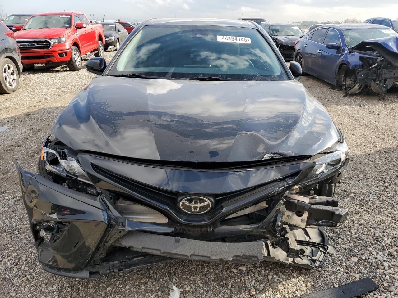 2021 TOYOTA CAMRY SE - Фото 5