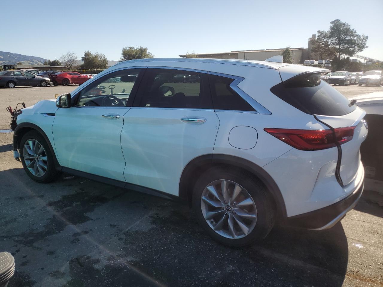 2019 INFINITI QX50 ESSEN - Image 2