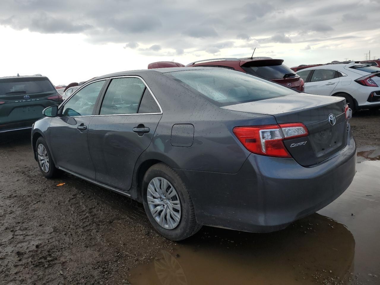2013 TOYOTA CAMRY L - Фото 2