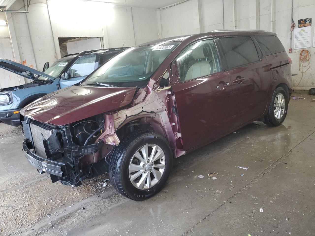 2017 KIA SEDONA LX