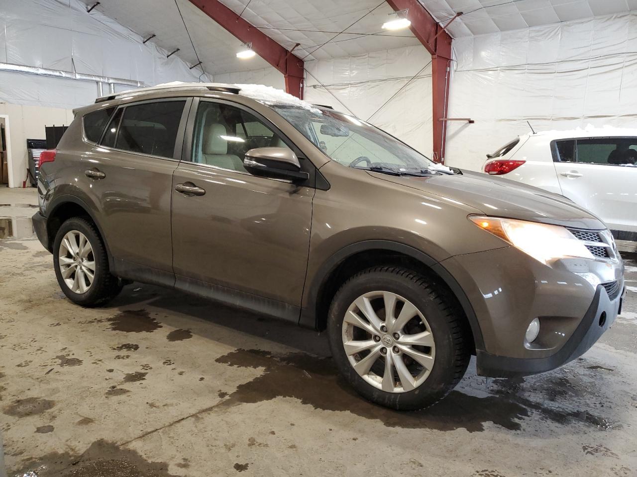 2015 TOYOTA RAV4 LIMIT - Image 4