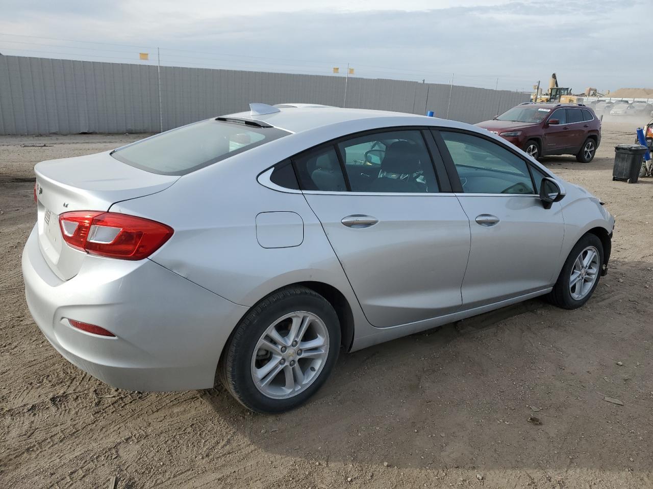 2017 CHEVROLET CRUZE LT - Image 3