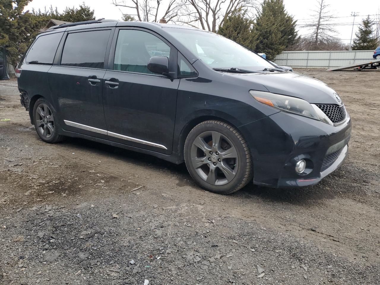 2015 TOYOTA SIENNA SPO - Фото 4