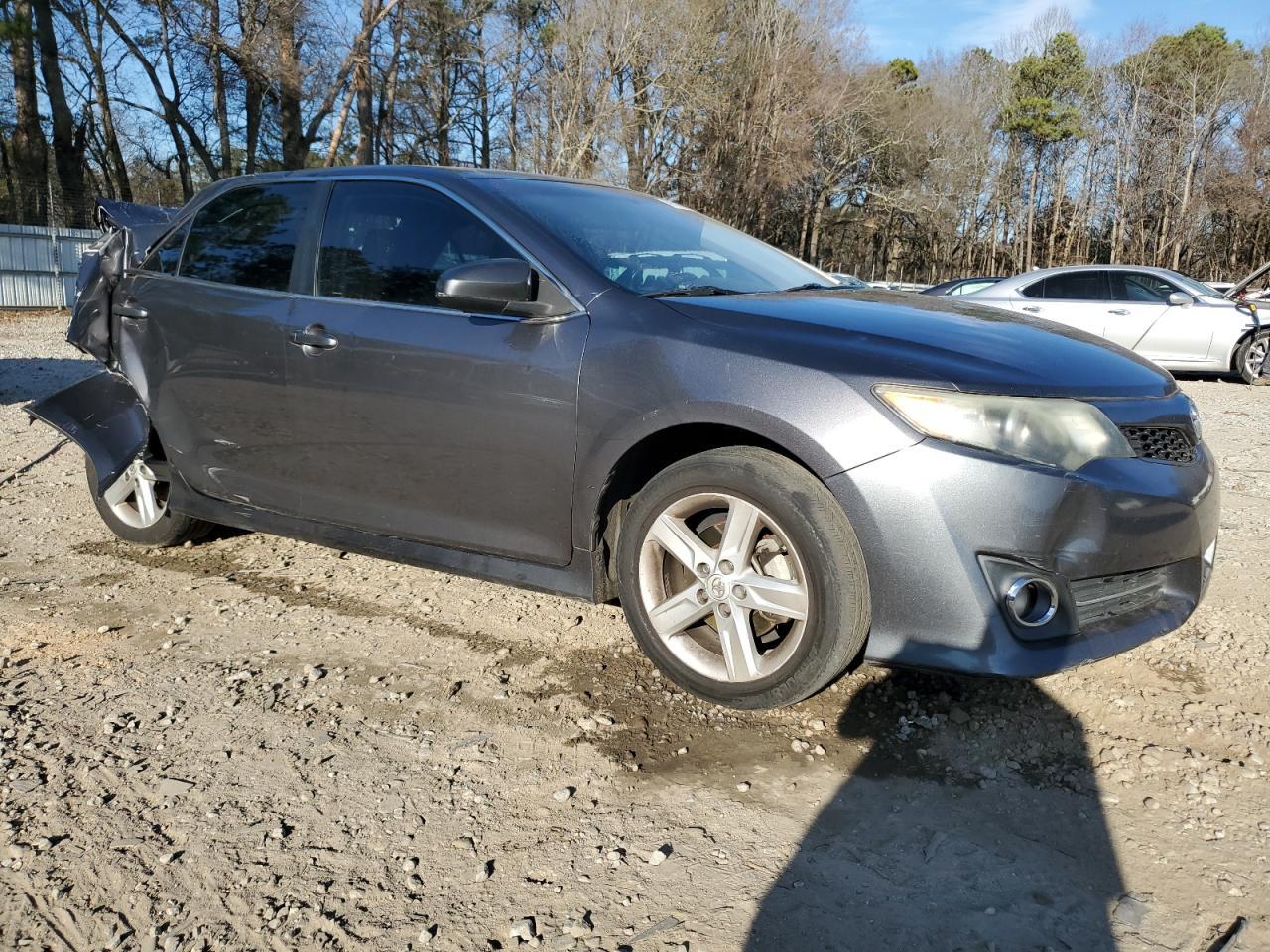 2014 TOYOTA CAMRY L - Фото 4