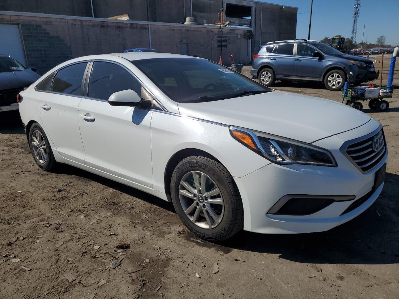 2017 HYUNDAI SONATA SE - Фото 4