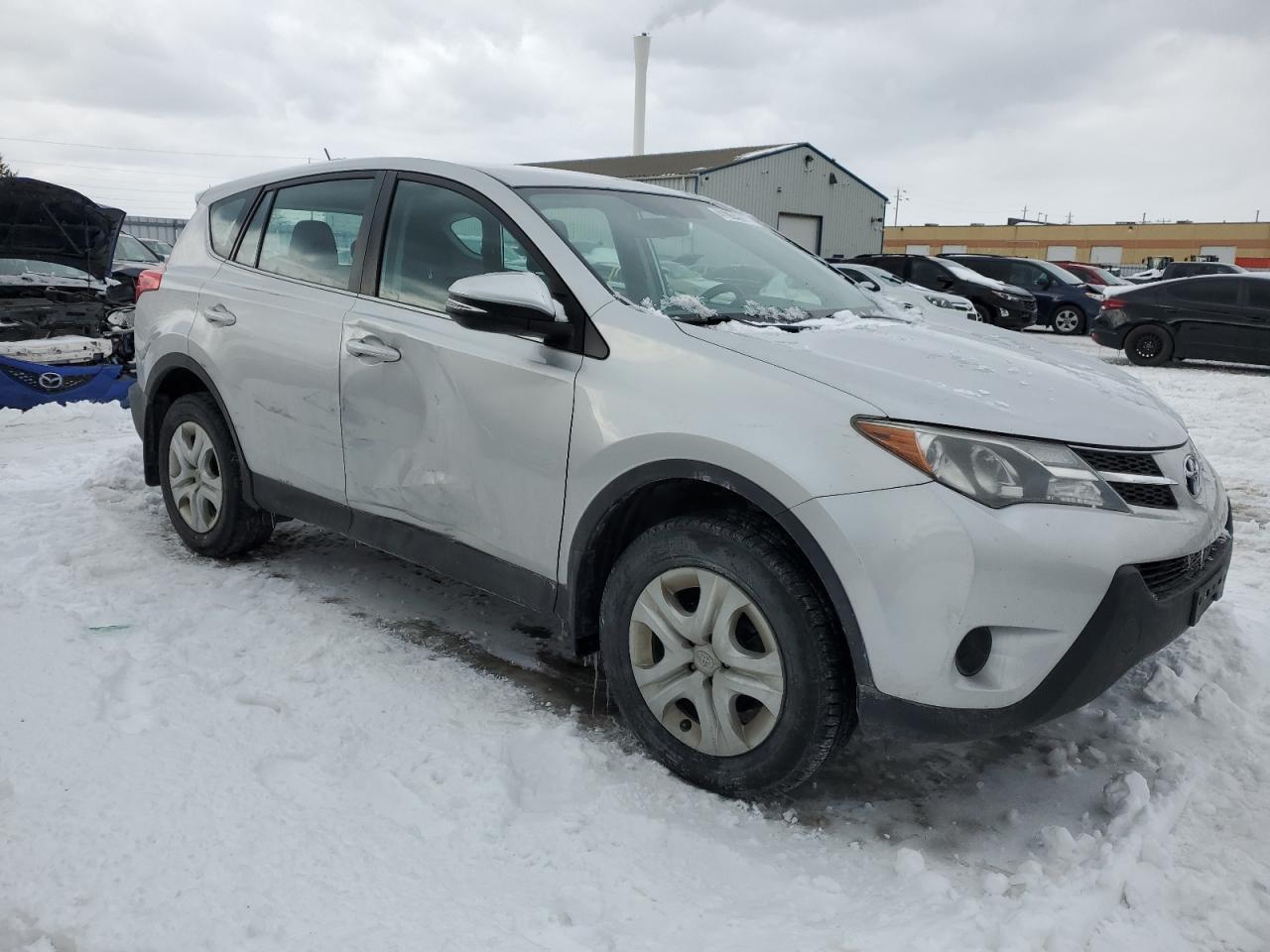 2015 TOYOTA RAV4 LE - Image 4