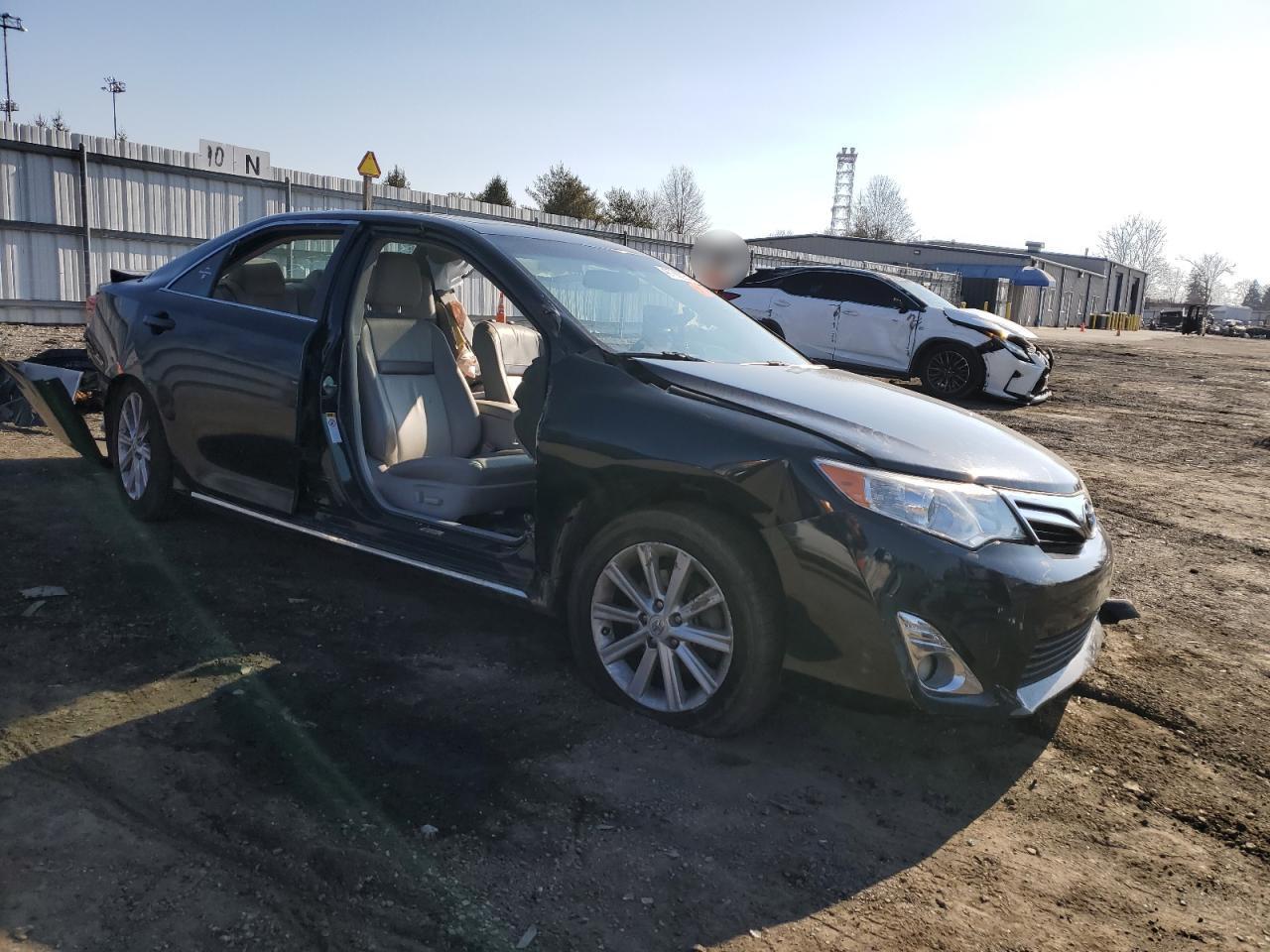 2014 TOYOTA CAMRY L - Image 4