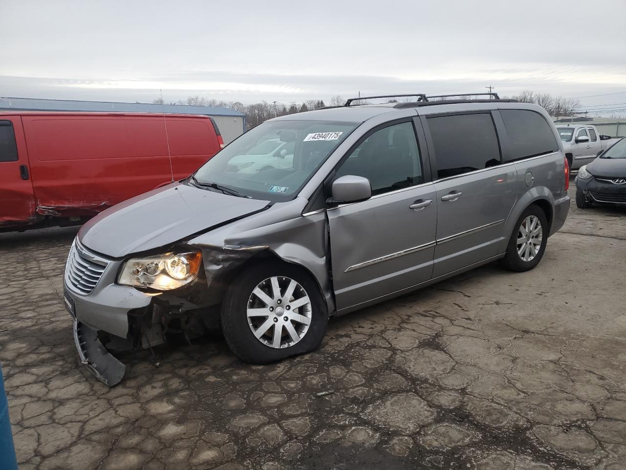 2014 CHRYSLER TOWN & COU