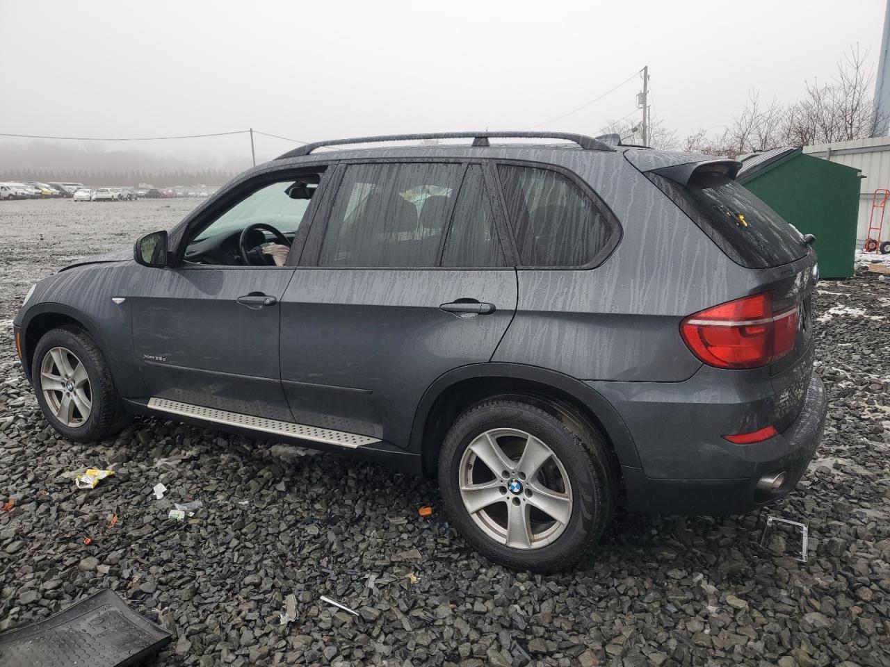 2012 BMW X5 XDRIVE3 - Image 2