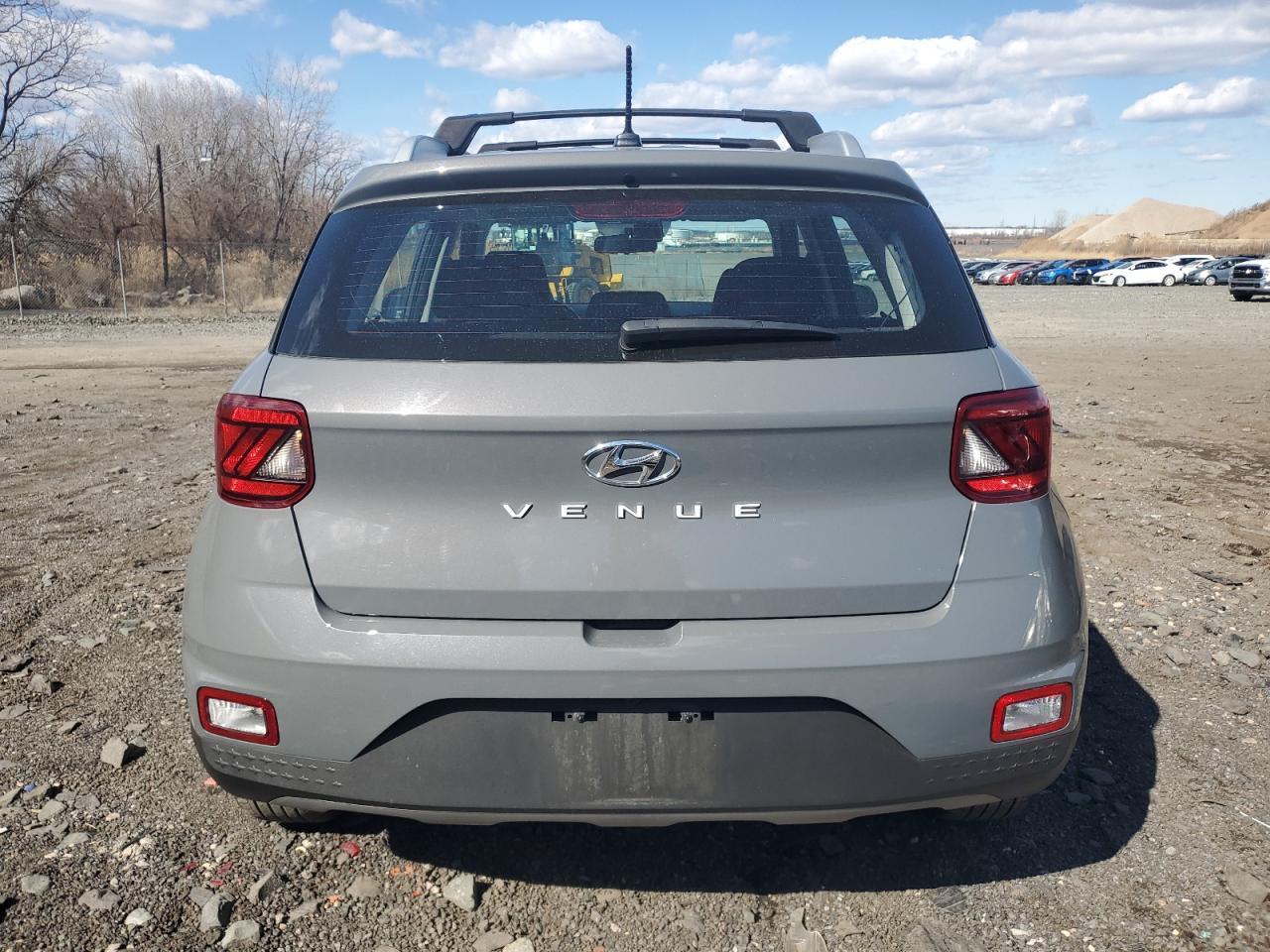 2023 HYUNDAI VENUE SEL - Image 6