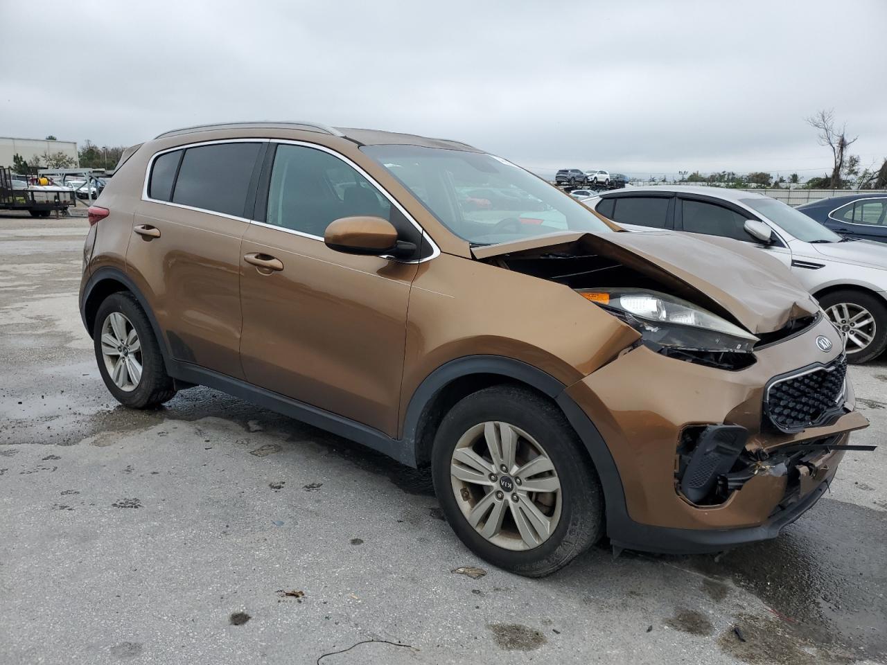 2017 KIA SPORTAGE L - Image 4