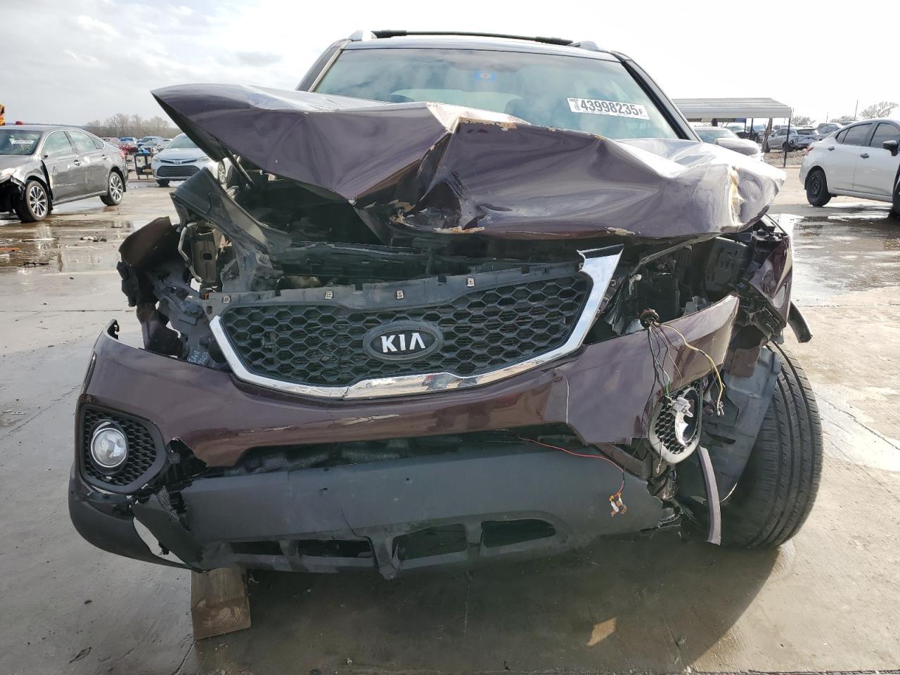 2012 KIA SORENTO EX - Image 5