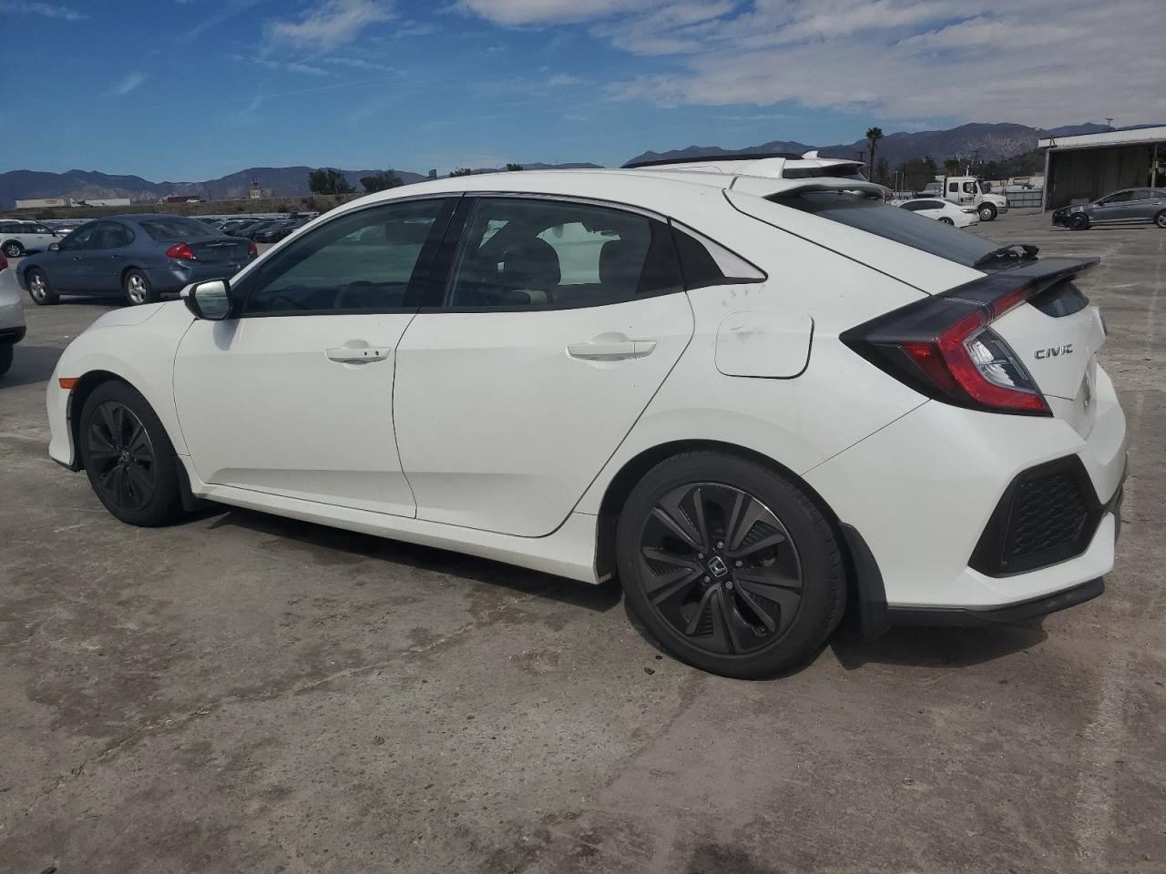 2018 HONDA CIVIC EX - Фото 2