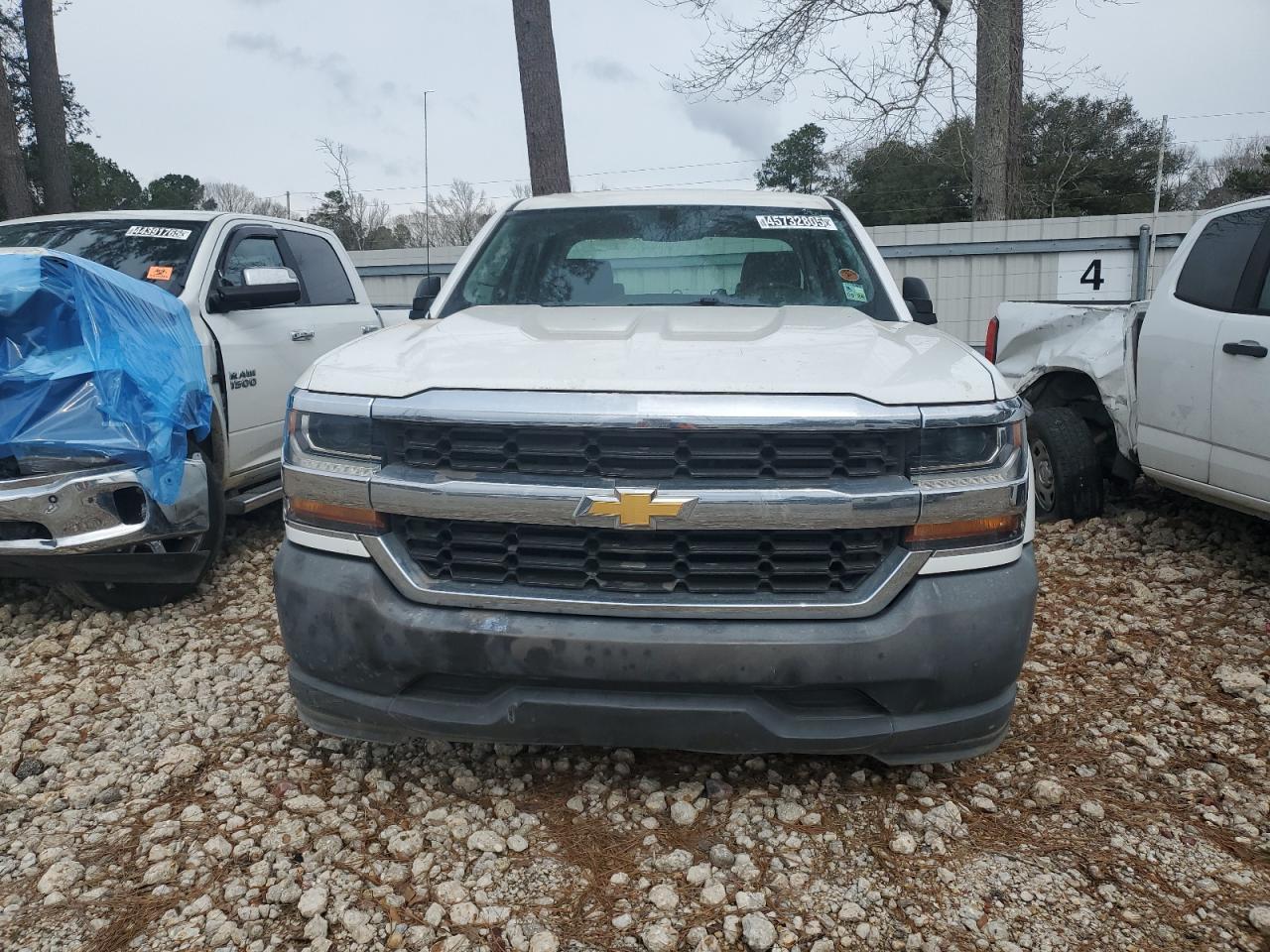 2018 CHEVROLET SILVERADO - Image 5