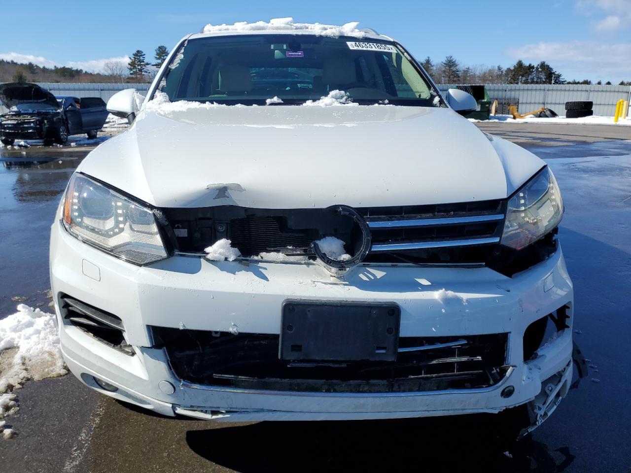 2014 VOLKSWAGEN TOUAREG V6 - Image 5