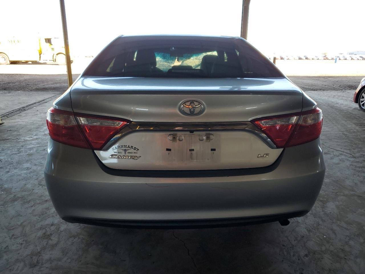 2017 TOYOTA CAMRY LE - Image 6