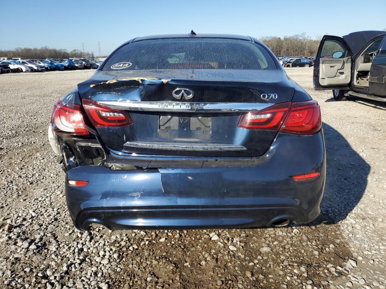 2015 INFINITI Q70 3.7 - Image 6