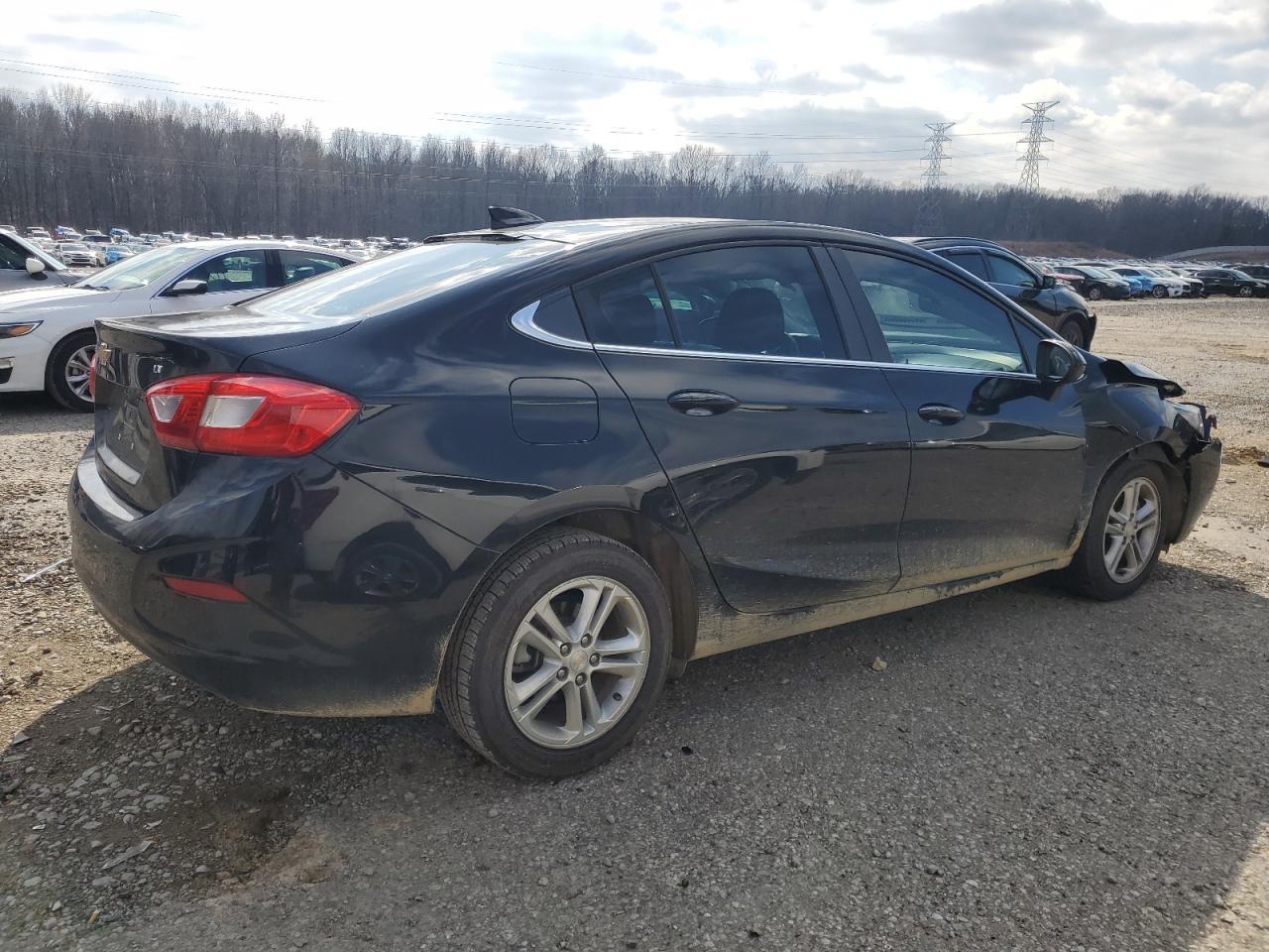2017 CHEVROLET CRUZE LT - Image 3