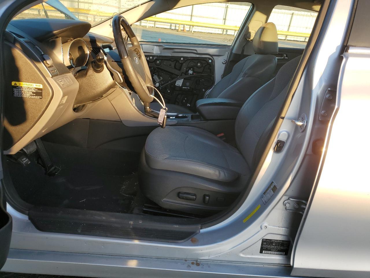 2013 HYUNDAI SONATA SE - Фото 7
