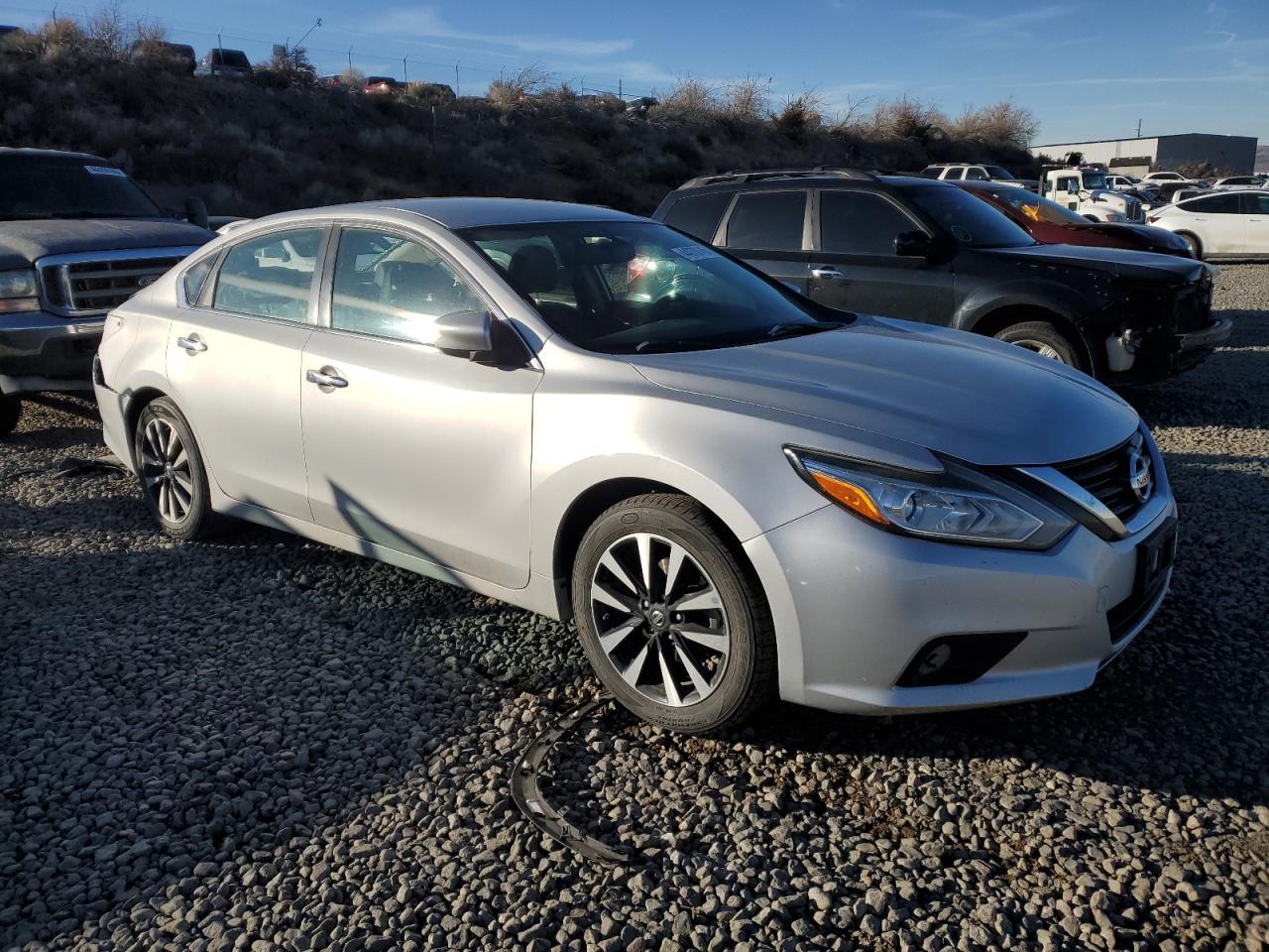 2018 NISSAN ALTIMA 2.5 - Фото 4