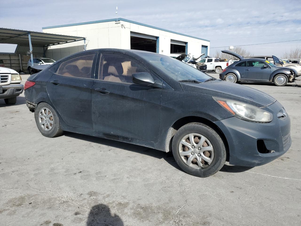 2012 HYUNDAI ACCENT GLS - Image 4