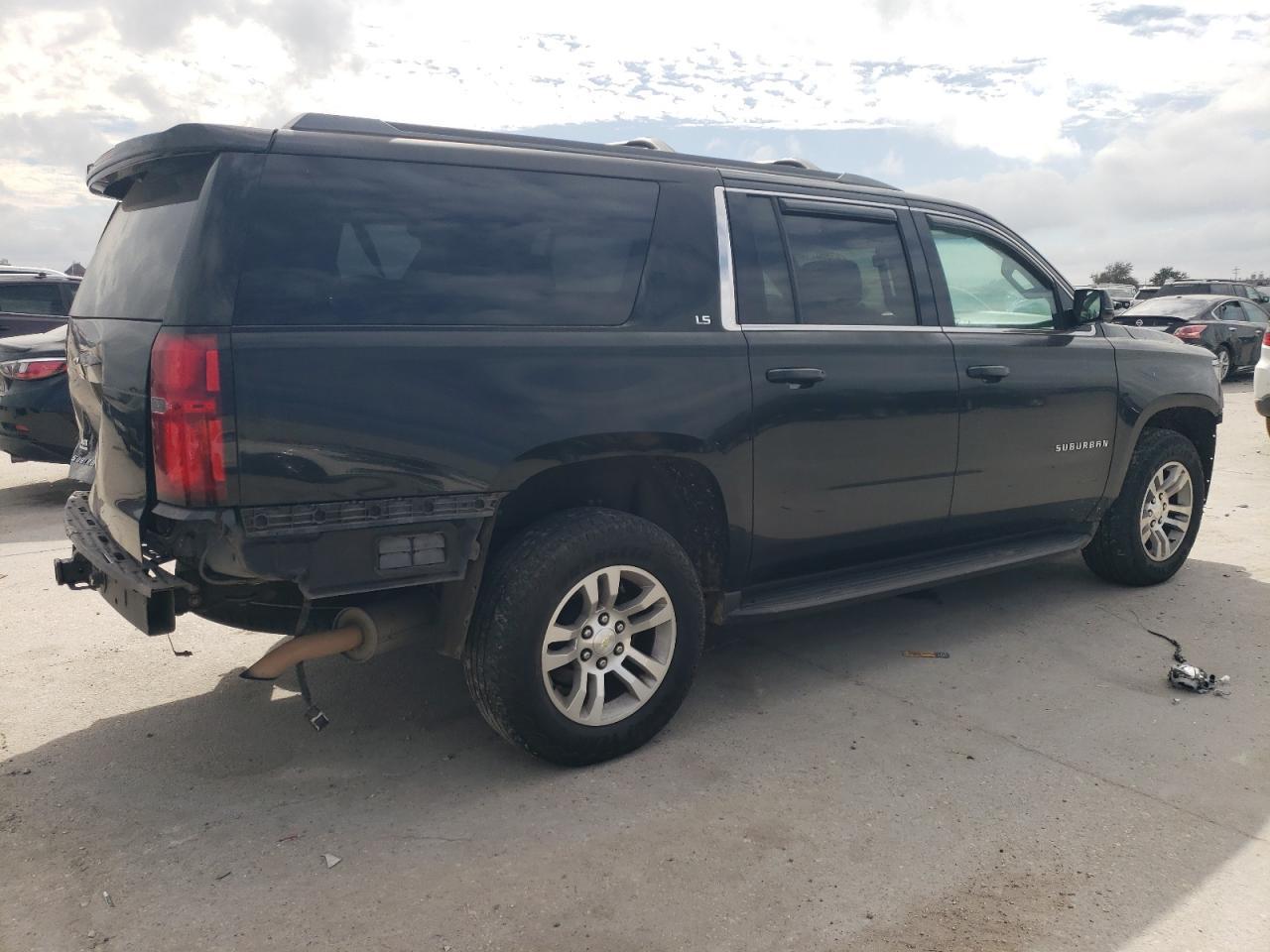 2016 CHEVROLET SUBURBAN C - Image 3