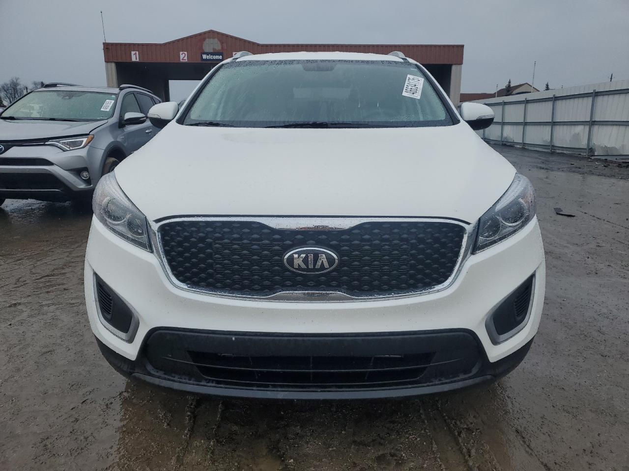 2016 KIA SORENTO LX - Image 5