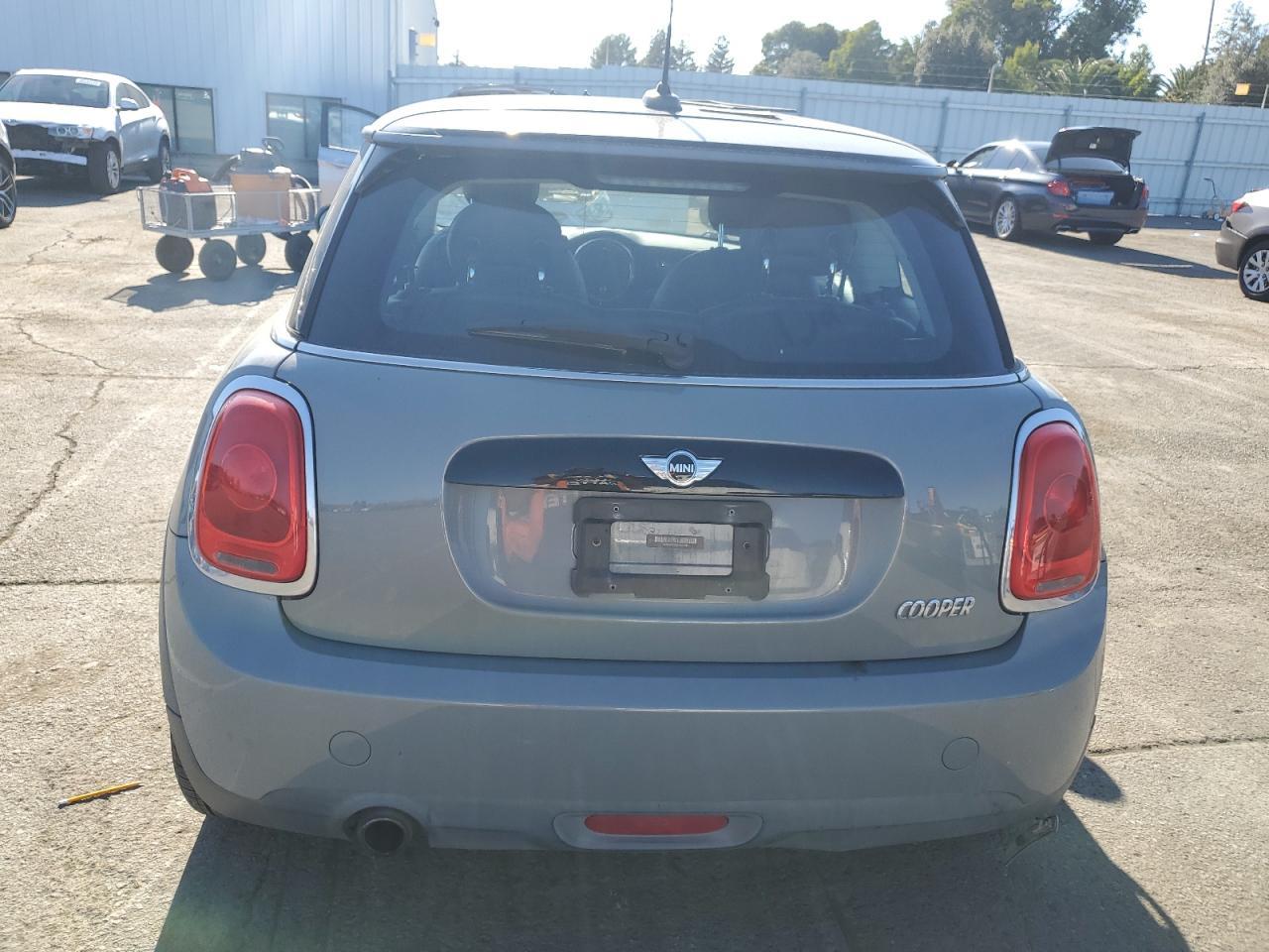 2017 MINI COOPER - Фото 6