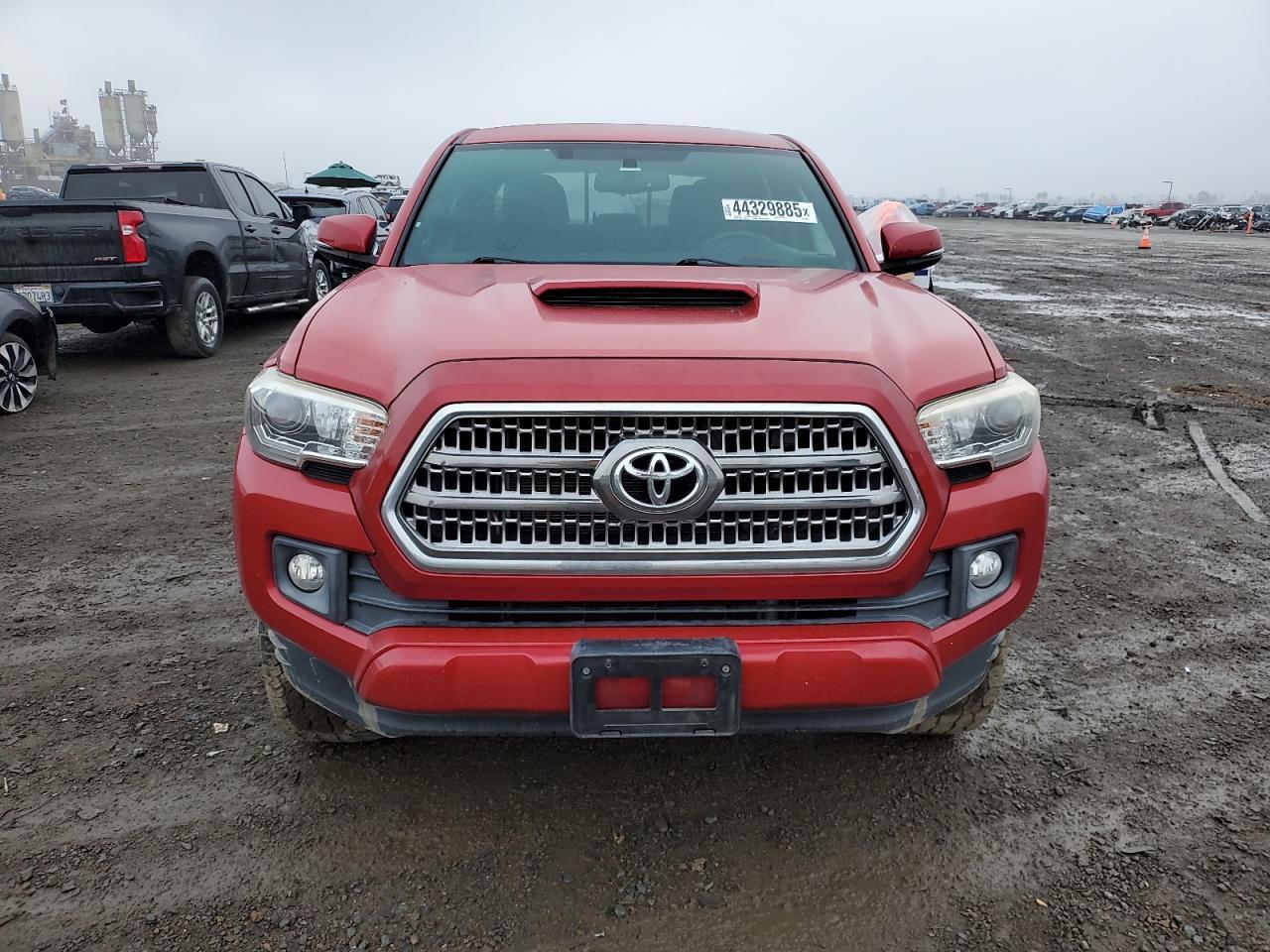 2017 TOYOTA TACOMA DOU - Фото 5