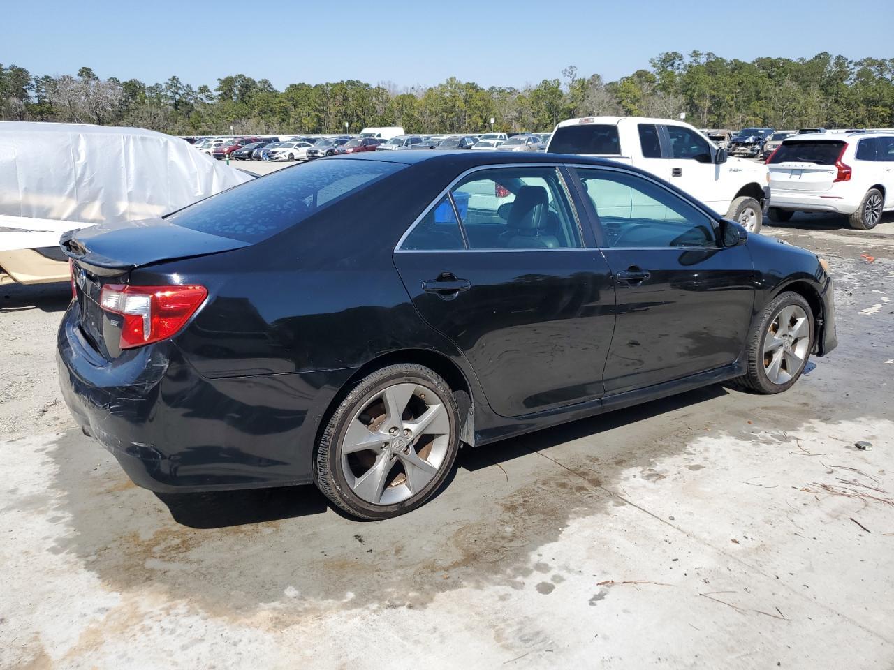 2014 TOYOTA CAMRY L - Image 3
