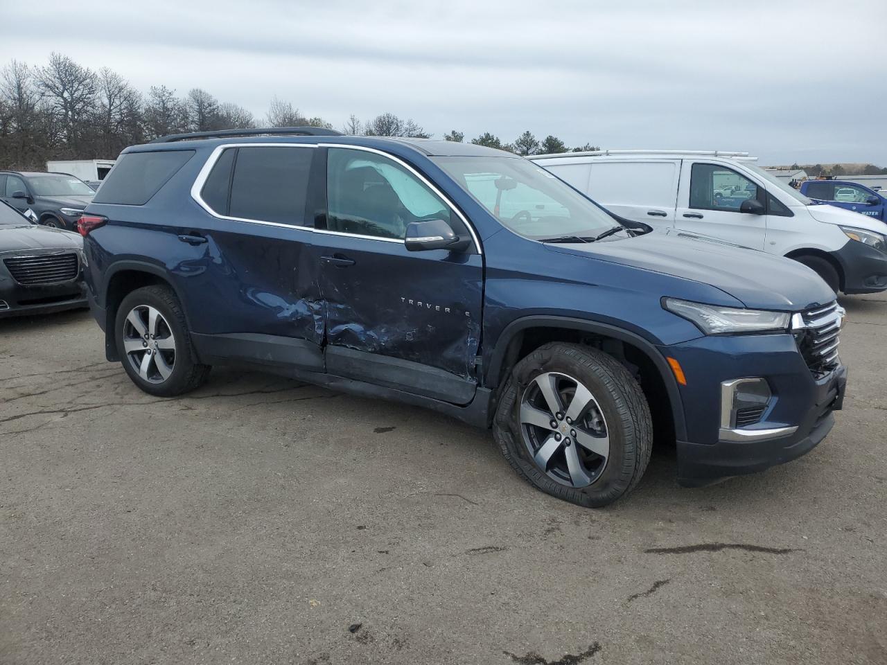 2023 CHEVROLET TRAVERSE L - Фото 4