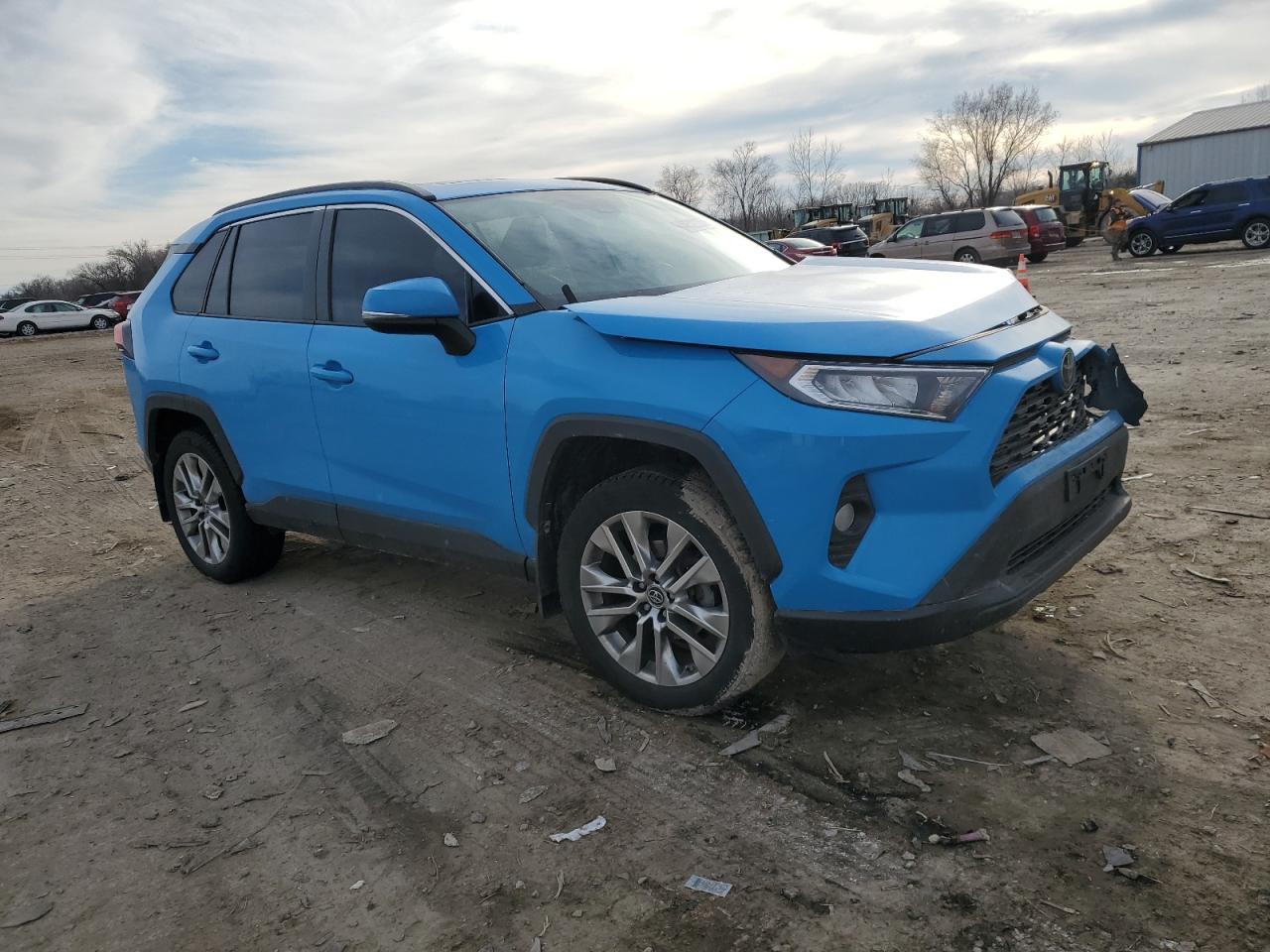 2019 TOYOTA RAV4 XLE P - Image 4