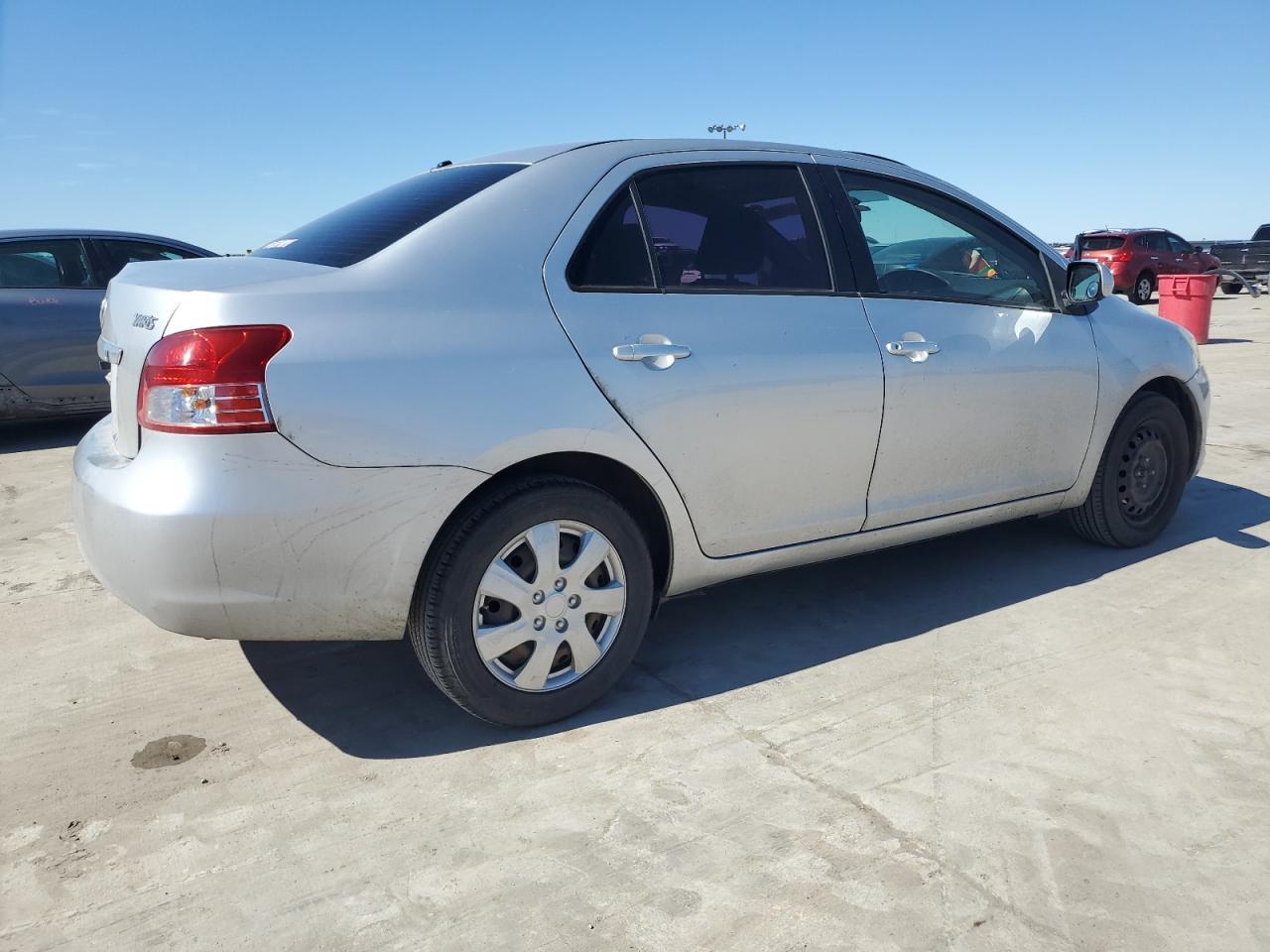 2012 TOYOTA YARIS - Image 3