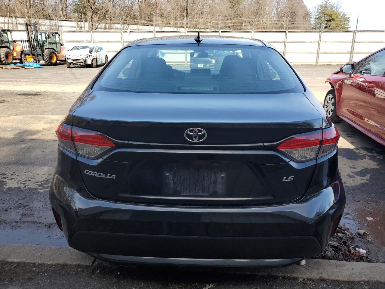 2022 TOYOTA COROLLA LE - Фото 6