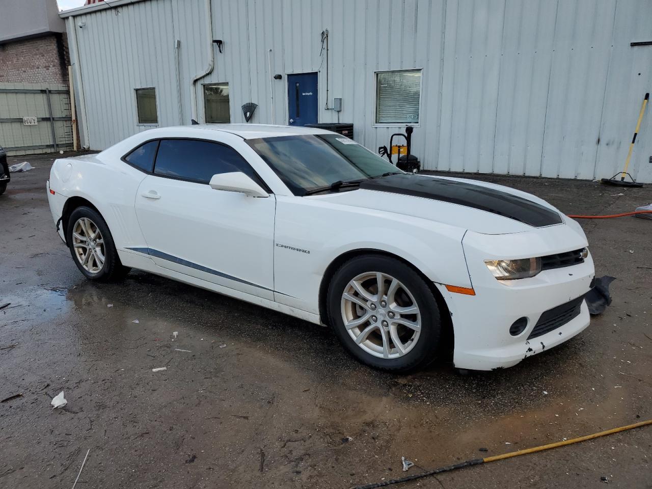 2015 CHEVROLET CAMARO LS - Image 4
