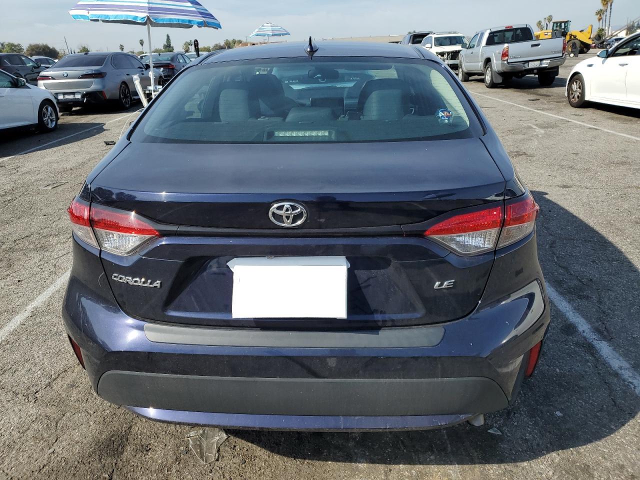 2021 TOYOTA COROLLA LE - Фото 6