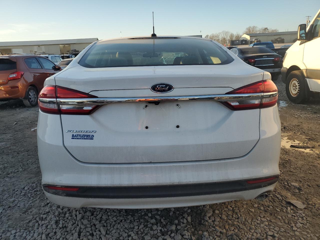 2017 FORD FUSION S - Image 6