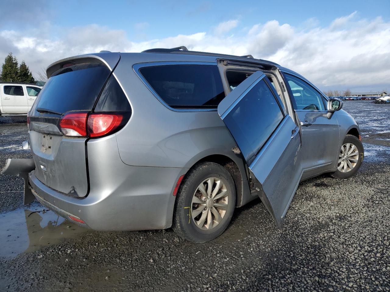 2017 CHRYSLER PACIFICA T - Фото 3