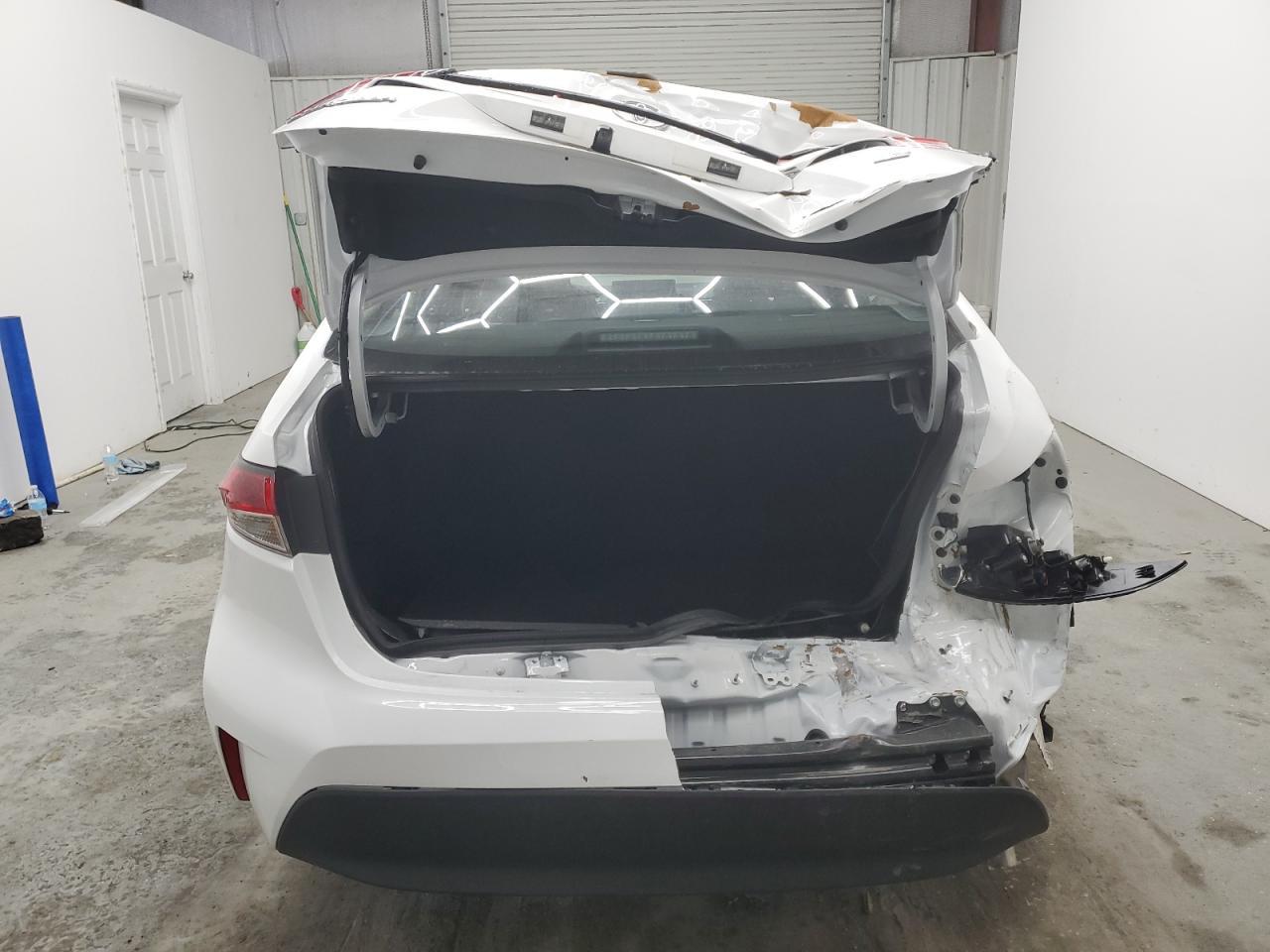 2025 TOYOTA COROLLA LE - Фото 6