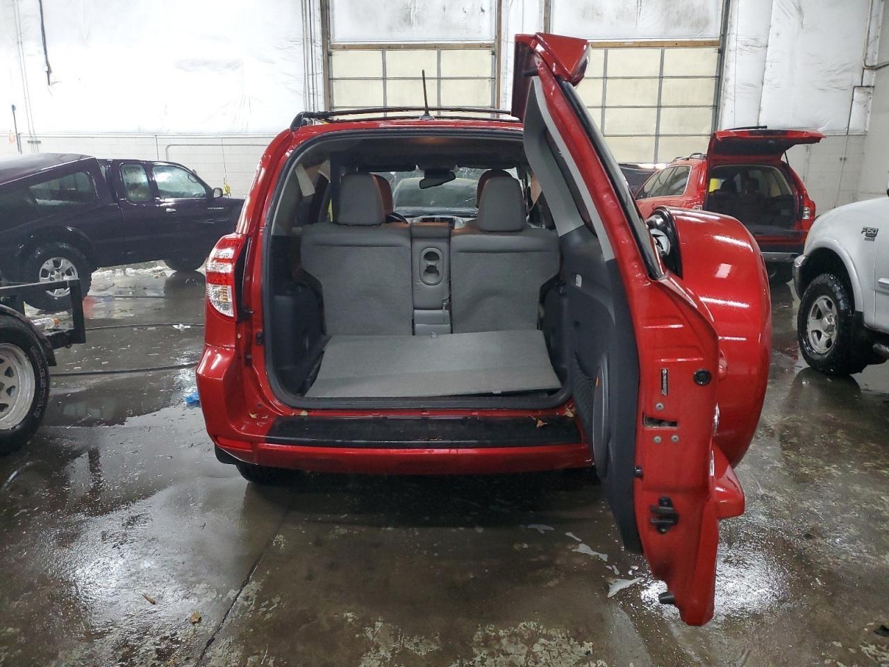 2011 TOYOTA RAV4 LIMIT - Фото 6